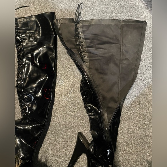 Worn 8inch Pleaser open-toed thigh high boots - Picture 8 of 8